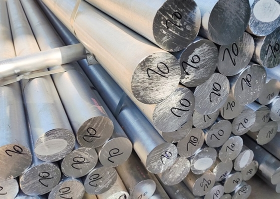 การอัดขึ้นรูปแท่งอลูมิเนียมที่เป็นของแข็ง Billet 6061-T6 6063 Alloy Round